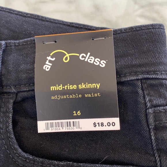 Black distressed kids jeans. Target art class brand - Picture 2 of 4